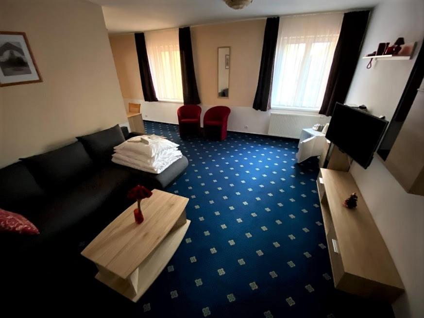 Garni Hotel Tatramonti Poprad Bagian luar foto