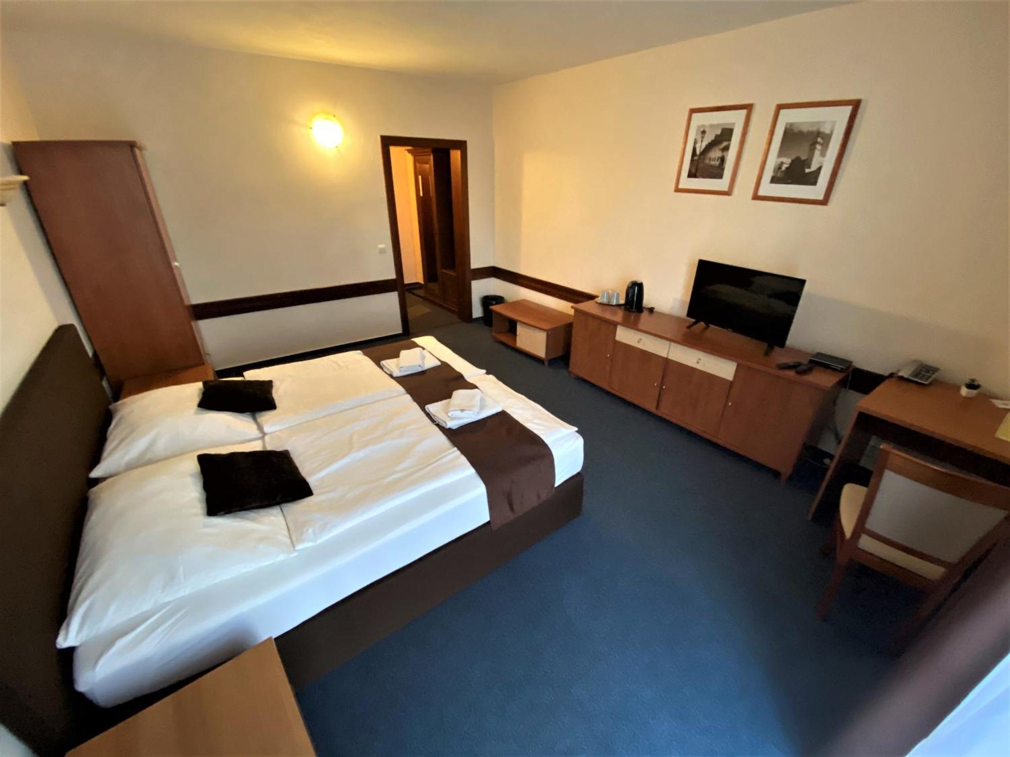 Garni Hotel Tatramonti Poprad Bagian luar foto