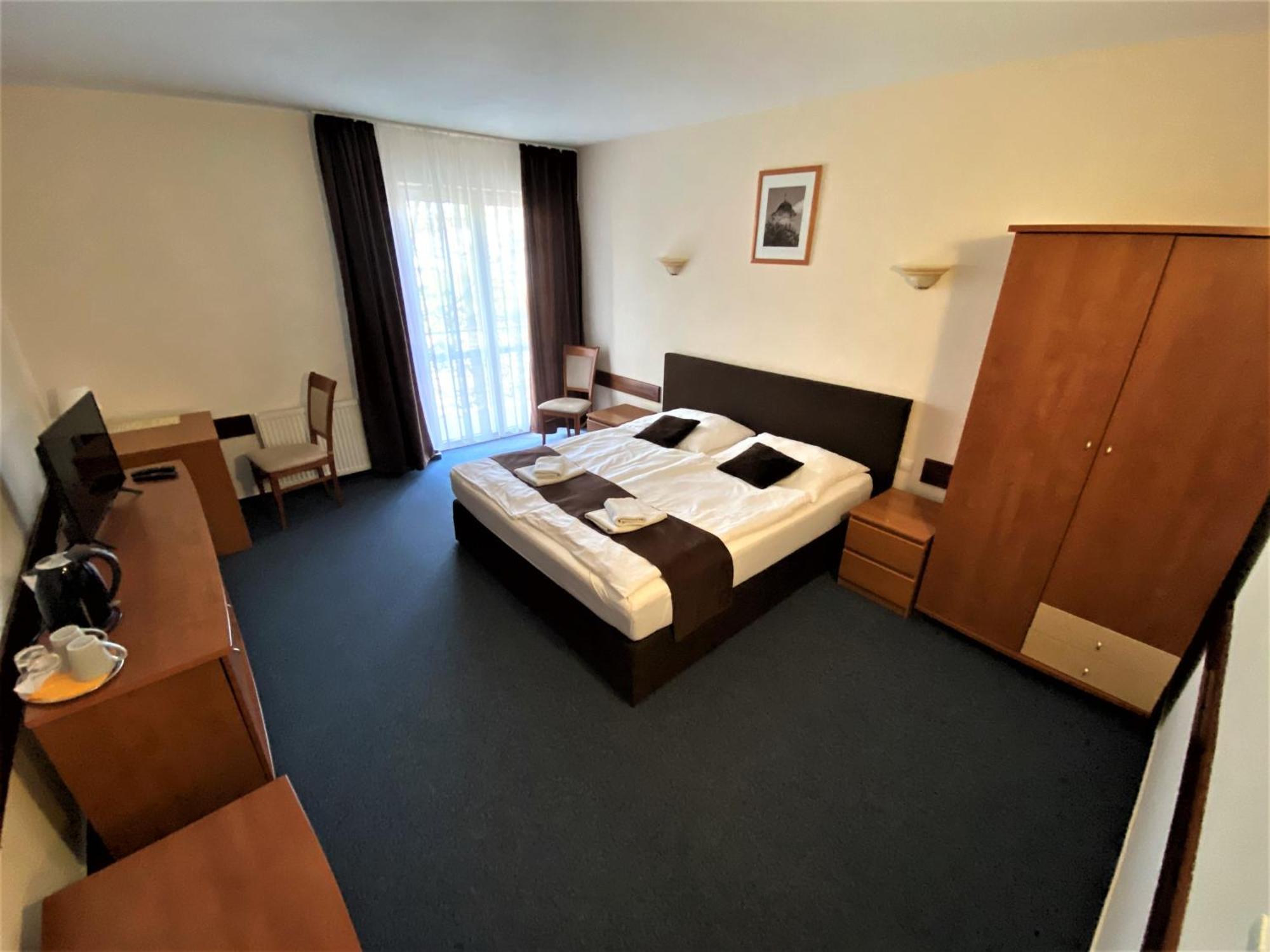 Garni Hotel Tatramonti Poprad Bagian luar foto