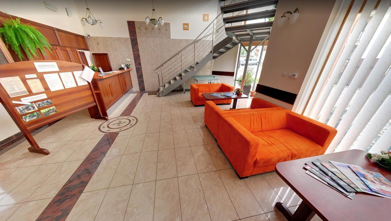 Garni Hotel Tatramonti Poprad Bagian luar foto