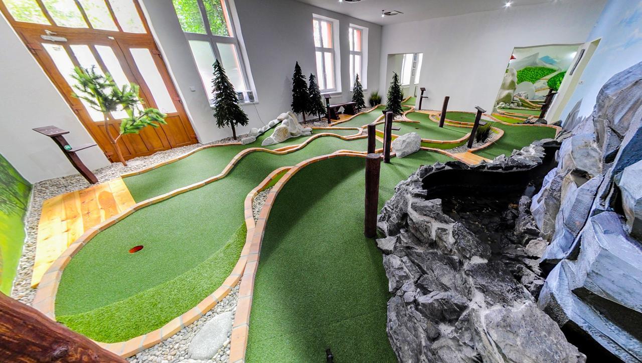 Garni Hotel Tatramonti Poprad Bagian luar foto