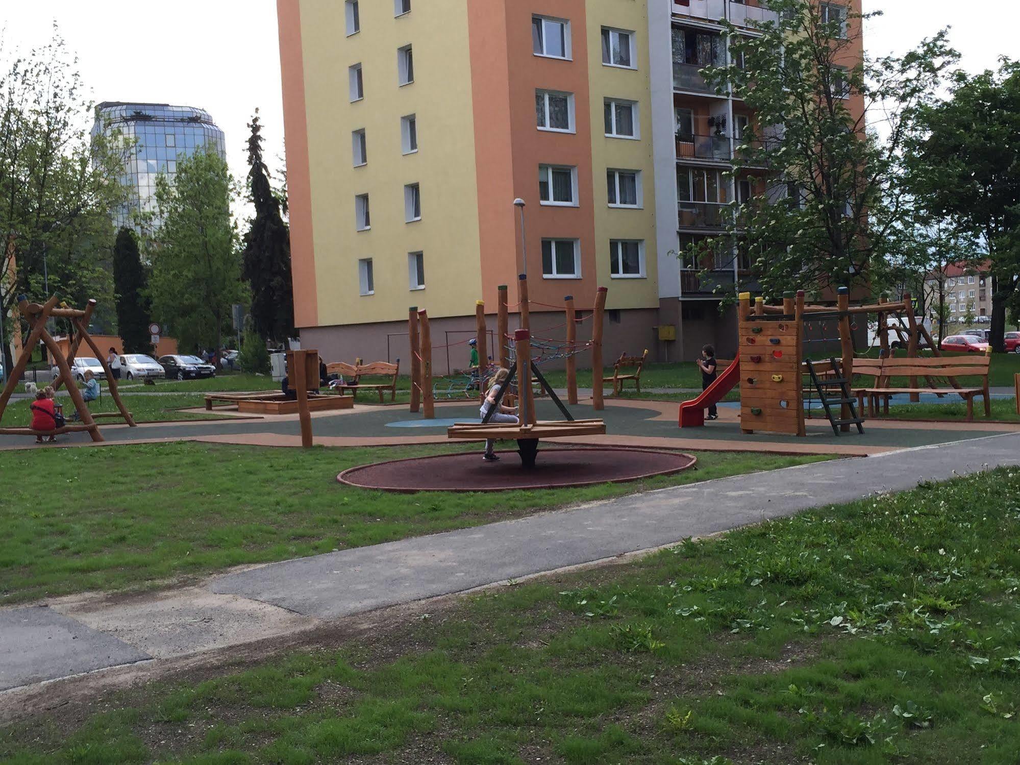 Garni Hotel Tatramonti Poprad Bagian luar foto