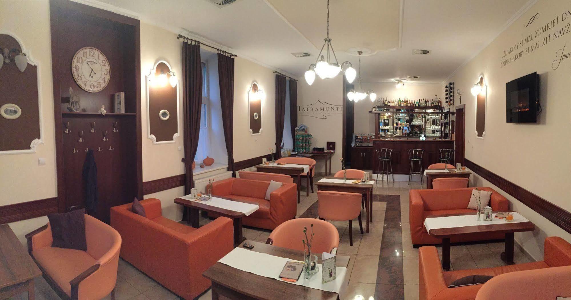 Garni Hotel Tatramonti Poprad Bagian luar foto