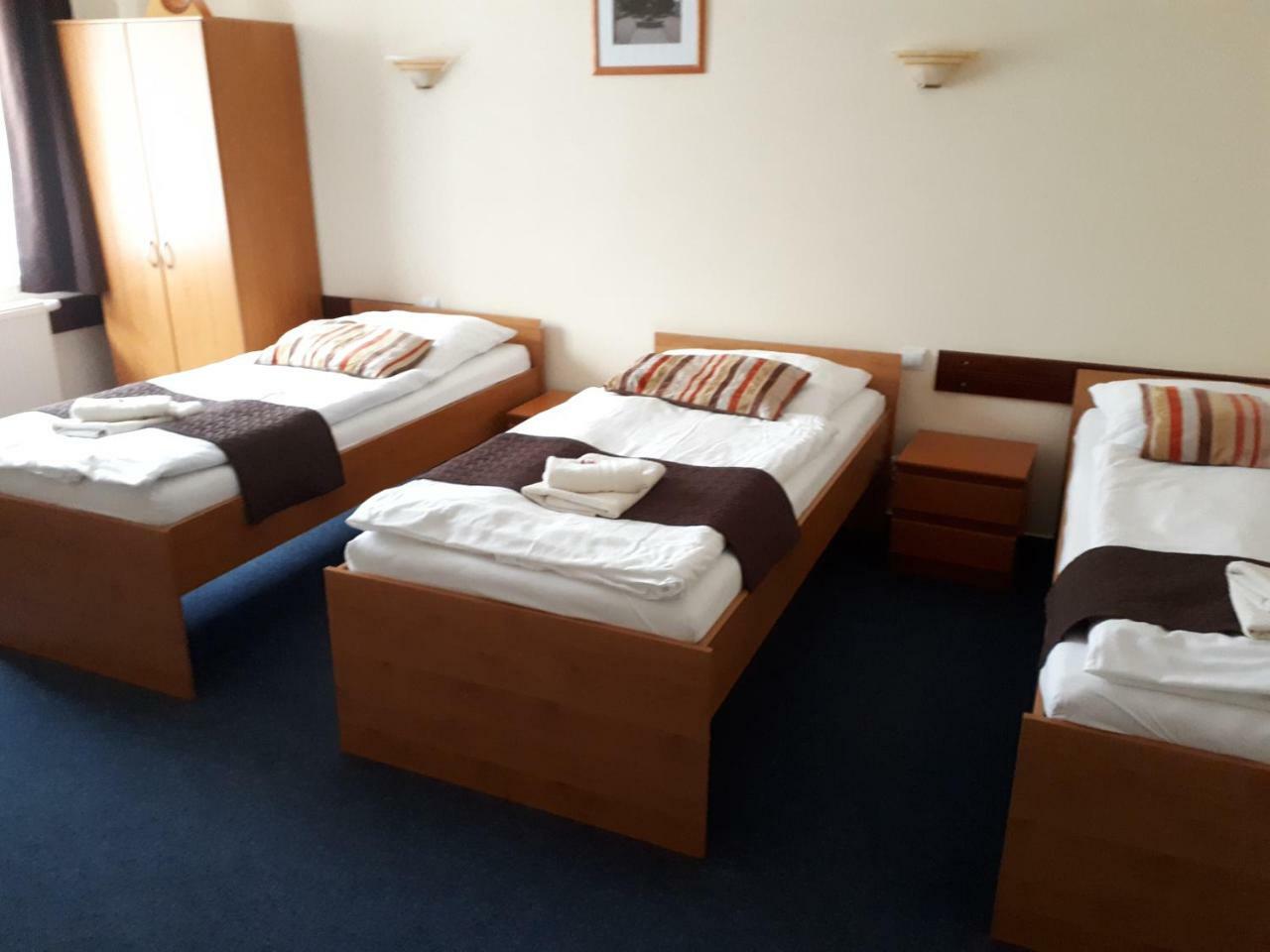 Garni Hotel Tatramonti Poprad Bagian luar foto